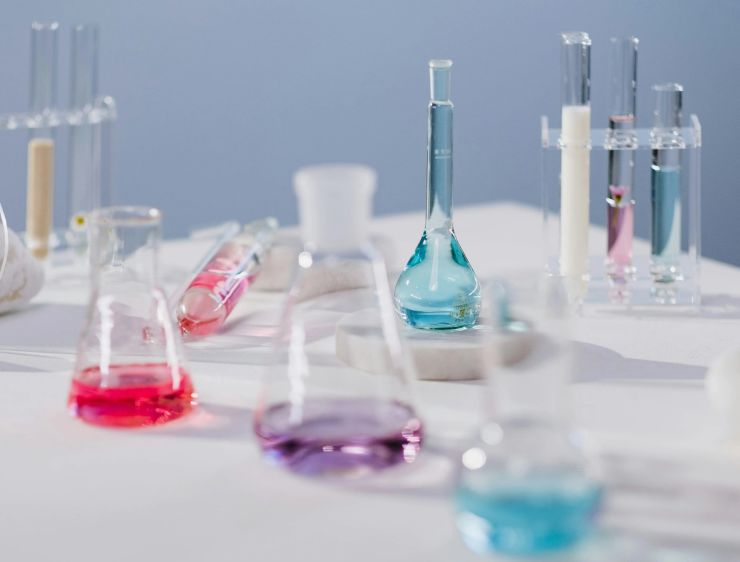 化学材料国内贸易蓬勃发展，行业迎来新机遇